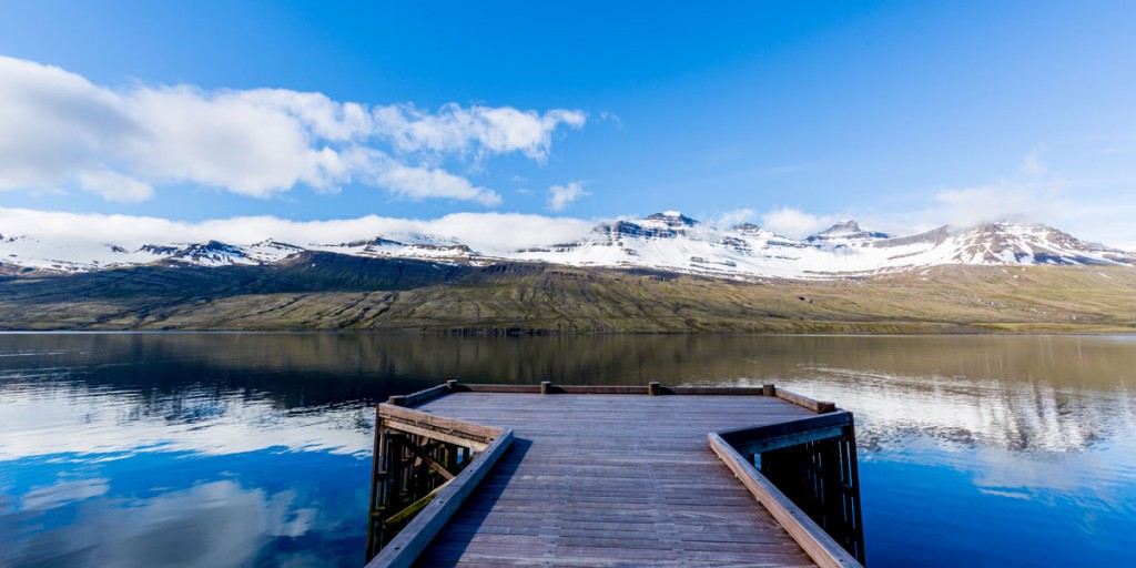 Útsýnið frá hótelinu og L'Abri er ekki af verri endanum