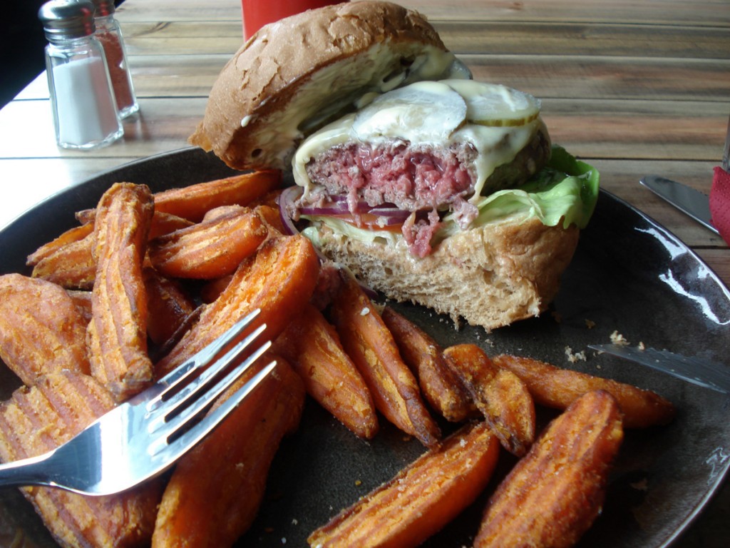 Frederiksen burger, 150 gr. grófhökkuð nautalund