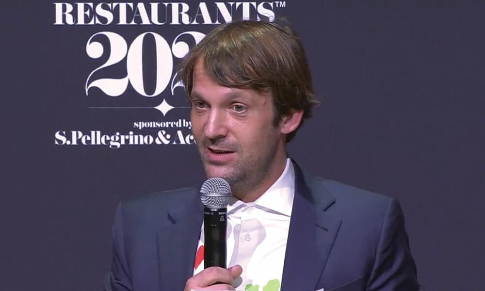 Rene Redzepi, eigandi Noma, hélt hjartnæma ræðu fyrir gesti við afhendinguna í Antwerpen í Belgíu sem sjá má í spilaranum hér að neðan