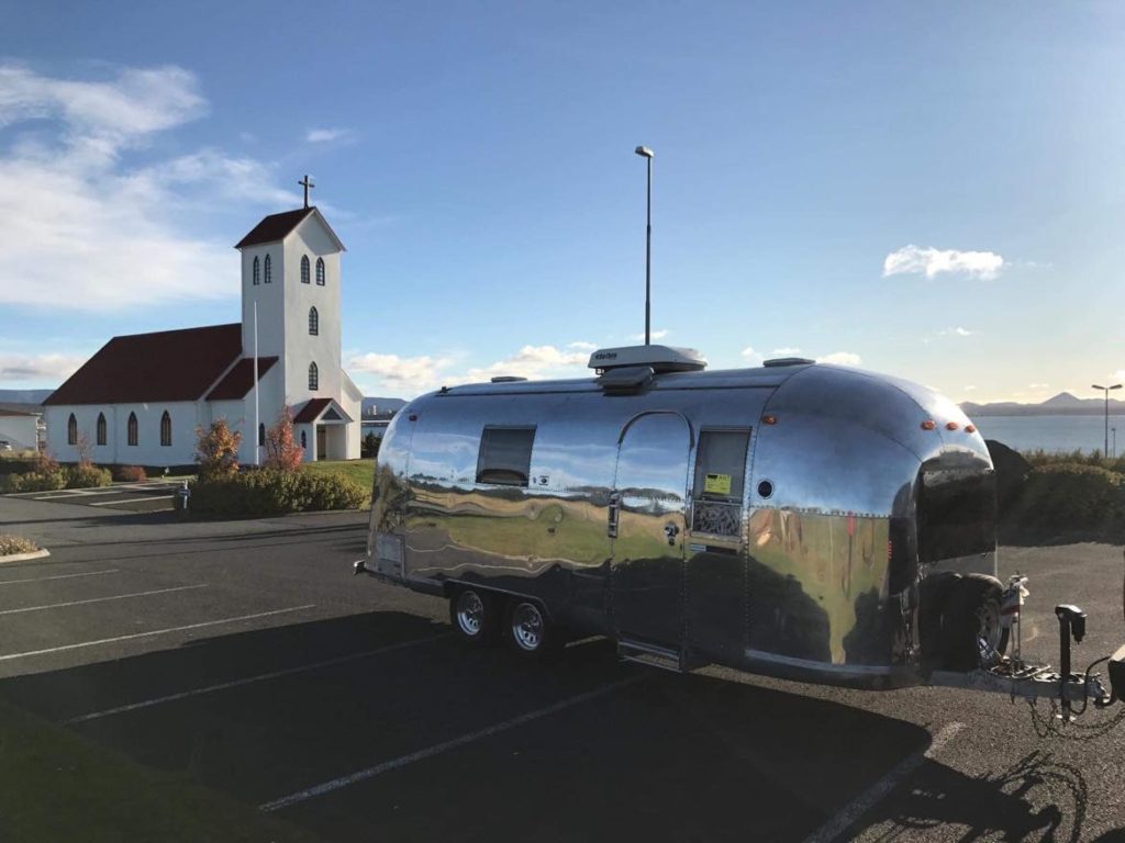 Glæsilegur Airstream TradeWind LandYacht 1967 Model 24 til sölu - Matarvagn