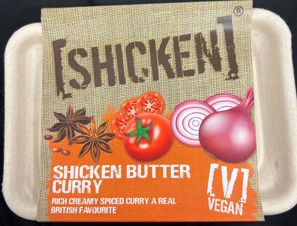 Málmstykki í breskum veganrétti Shicken Butter Curry