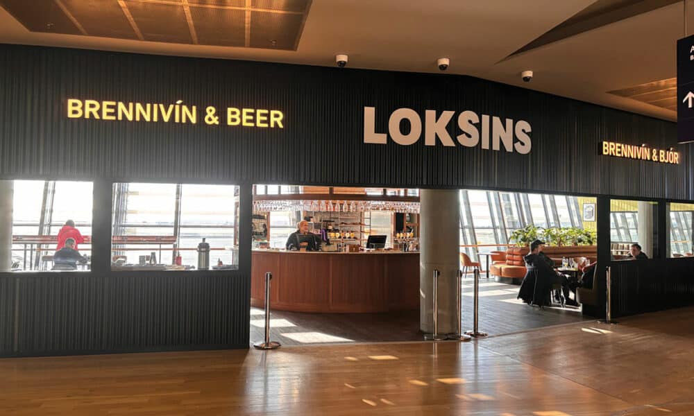 Loksins bar opnaður í nýrri mynd á Keflavíkurflugvelli