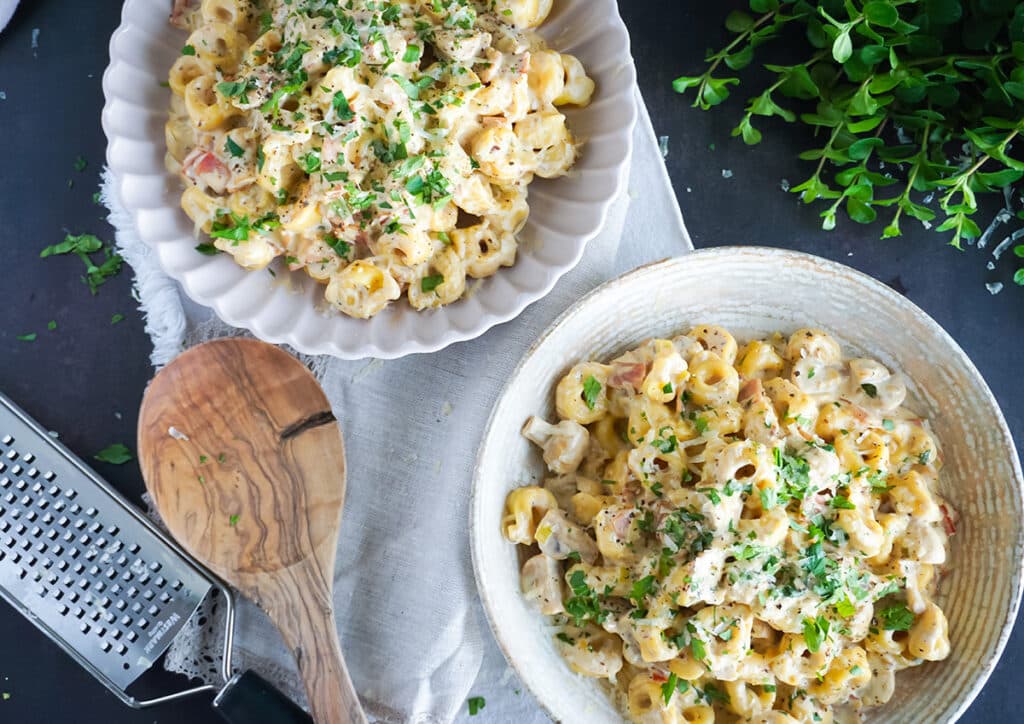 Tortellini með skinku og sveppaostasósu