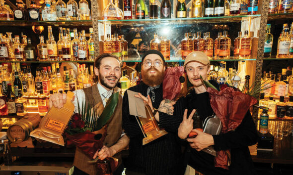 Leó Snæfeld Pálsson sigraði Tipsý og Bulleit kokteilkeppnina með drykknum Pink Pop