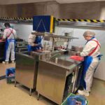 Ný kynslóð kjötiðnaðarmanna - Myndasafn af nemendum að störfum