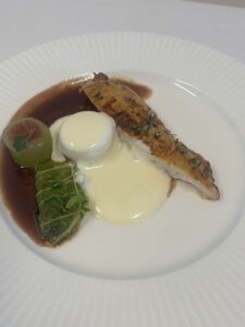 Gull til Íslands í framreiðslu á Norðurlandamóti - Norræna nemakeppnin 2025 - Silvia Louise Einarsdóttir, Tristan Tómasson Manoury, Sindri Hrafn Rúnarsson, Marlís Jóna Þórunn Karlsdóttir, Finnur Gauti Vilhelmsson og Jakob Zarioh Sifjarson Baldvinsson