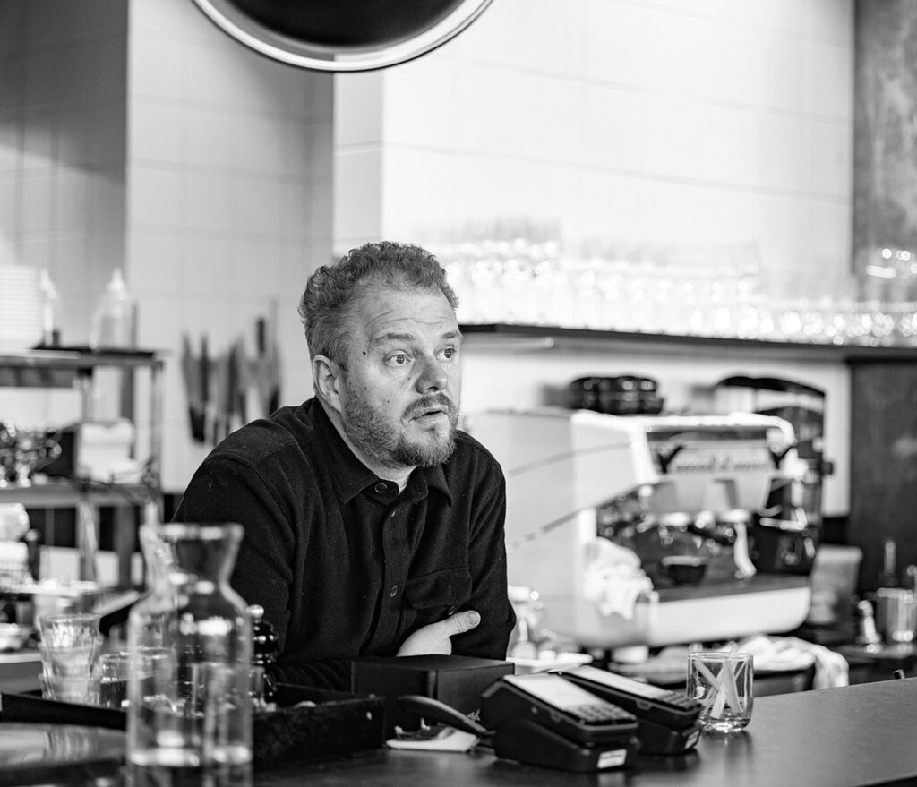 Kastrup lokar dyrunum – Jón Mýrdal hættir rekstri