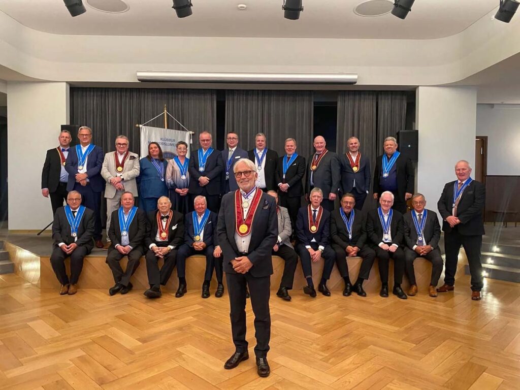 Fagmennska og virðing í fyrirrúmi þegar KM heiðrar sína fremstu menn - Myndir - Árshátíð - Klúbbur matreiðslumeistara - Heiðursorða