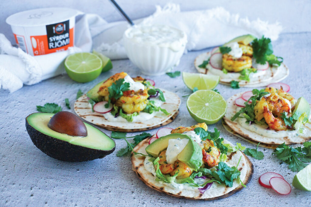 Girnileg uppskrift: Rækjutaco með fersku meðlæti og límónusósu - létt og sumarlegt