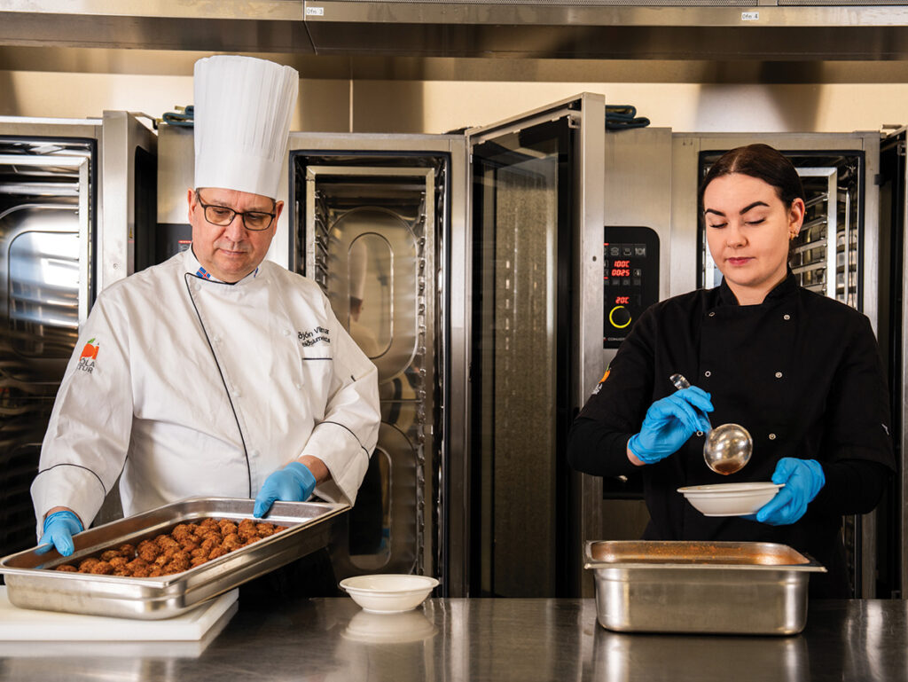 Matreiðslumaður í miðlægt eldhús í Reykjanesbæ - fjölskylduvænn vinnutími - Skólamatur