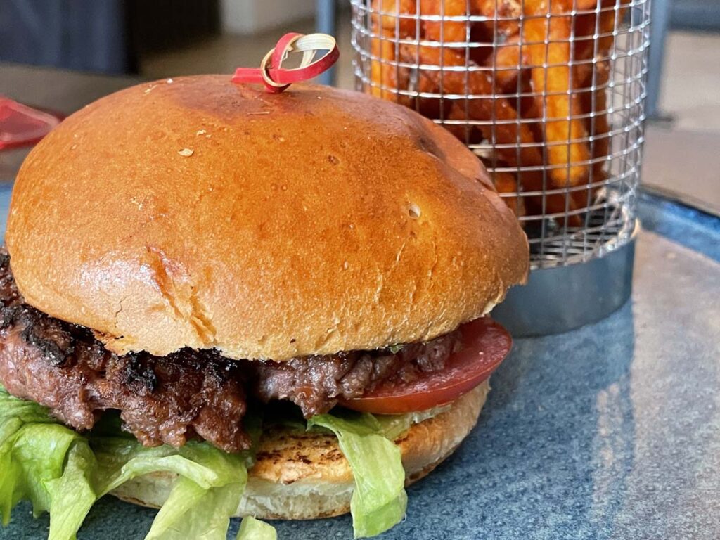 Veitingarýni: „Hugguleg herbergi en matreiðslan stal senunni“ – Fosshótel Húsavík