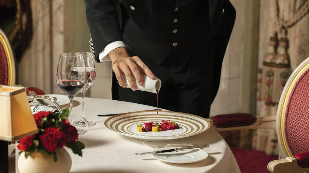 Nýr vínlisti hjá Ritz: Tveggja stjörnu Michelin, toppsæti á landsvísu – og vínlisti sem vekur athygli