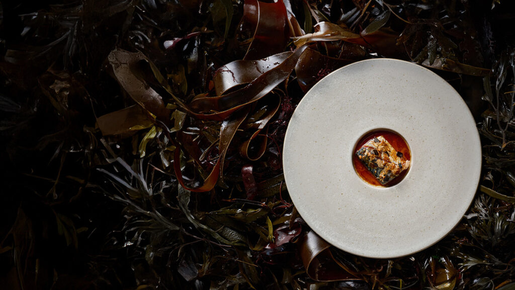 Michelin-kokkur opnar nýjan veitingastað á Guernsey: Eldur, sjávargróður og smakkseðill fyrir sælkera - Vraic - Nathan Davies