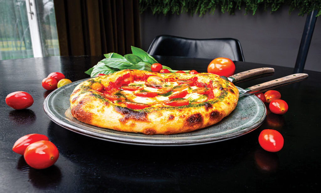 Indo-Italian í Listhúsinu í Laugardal fagnar eins árs afmæli með hátíðarmatseðli