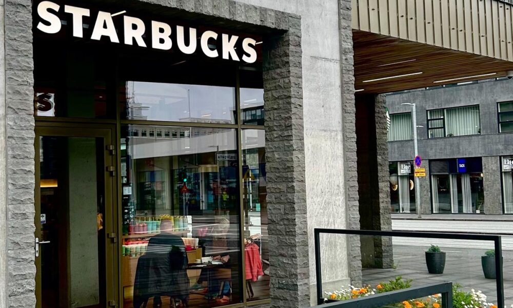 Starbucks opnar á Hafnartorgi – stærsta kaffihús keðjunnar á Íslandi til þessa