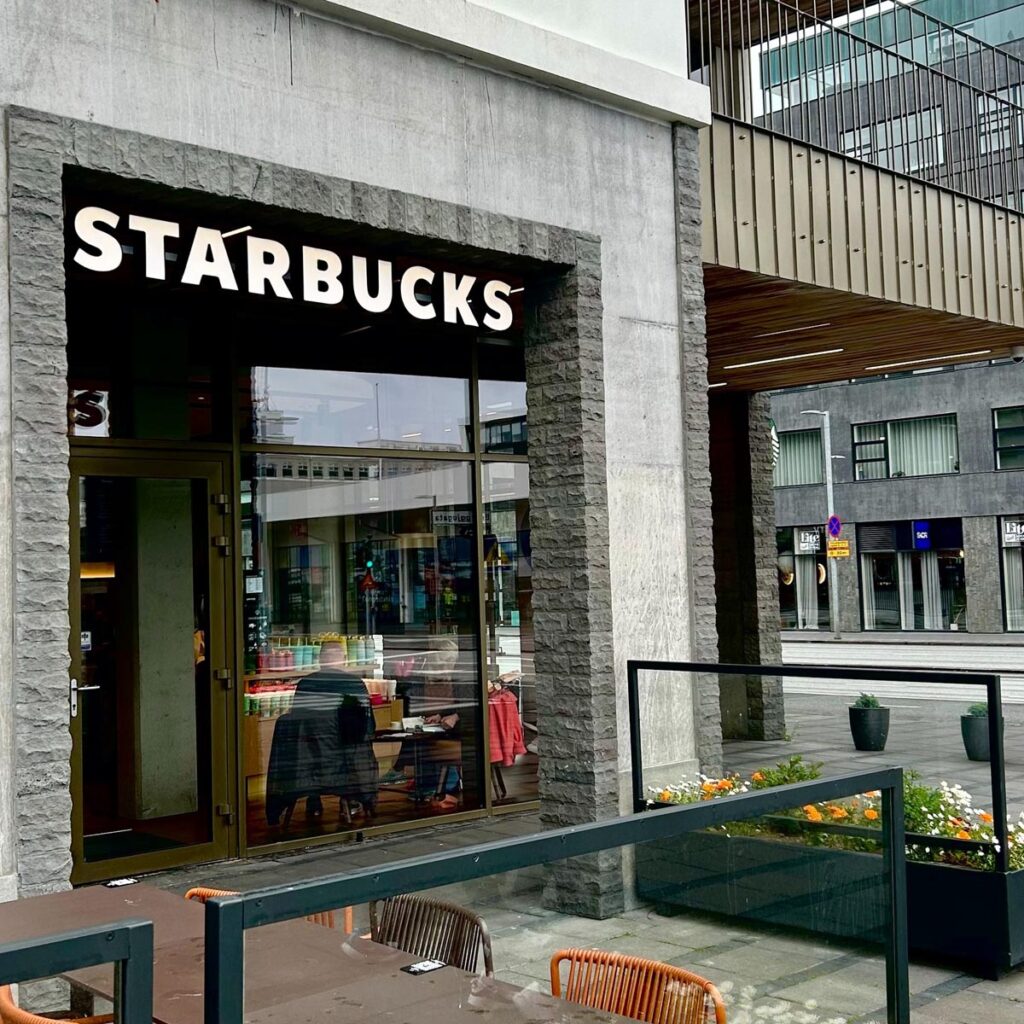 Starbucks opnar á Hafnartorgi – stærsta kaffihús keðjunnar á Íslandi til þessa