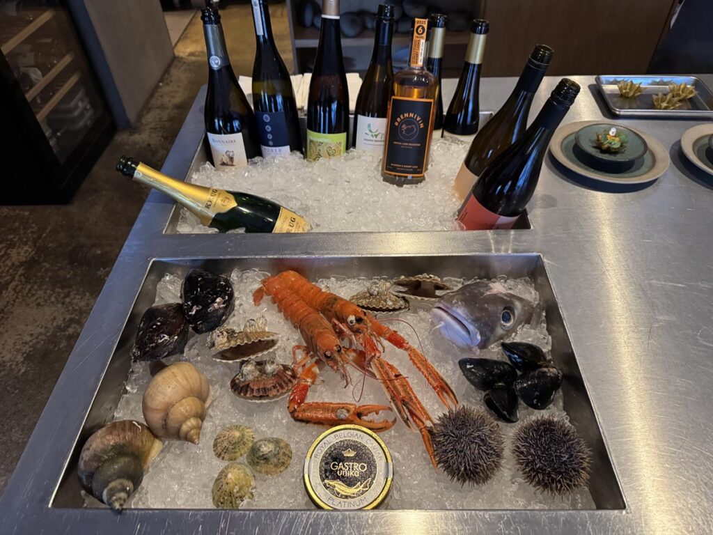 Myndaveisla frá samstarfi Gunnars Karls og Poul Andrias - Paz í Þórshöfn, Gunnar Karl Gíslason, Dill restaurant