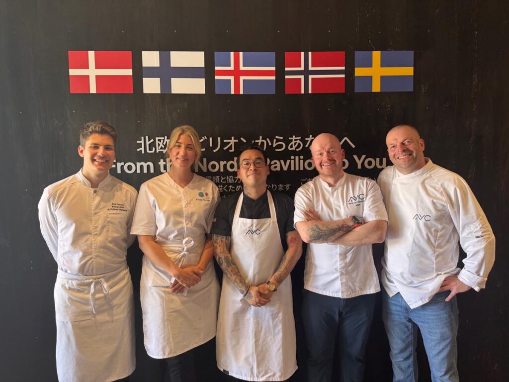 Hinrik Carl vekur athygli í Japan - Kynnti norræna matargerð á heimssýningunni í Osaka og við Tsuji matreiðsluskólann