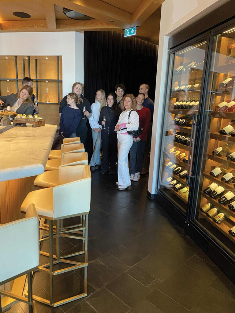 Framreiðslunemar í heimsókn á Edition og Uppibar