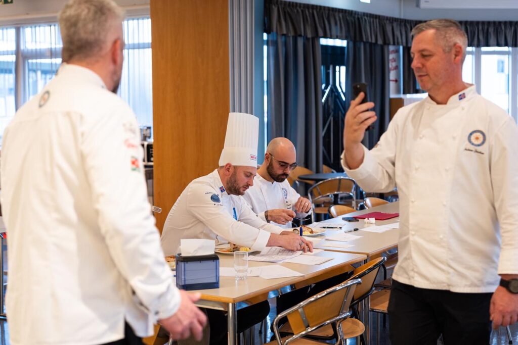 Fagmennska og metnaður einkenndu Norrænu nemakeppnina - Myndir