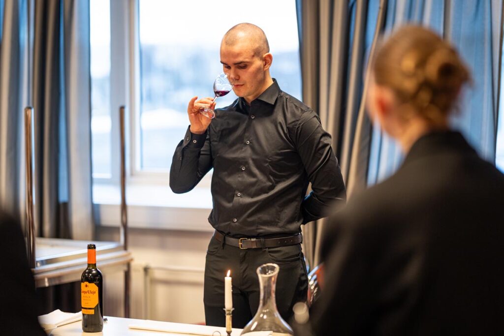 Fagmennska og metnaður einkenndu Norrænu nemakeppnina - Myndir