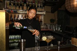 Hrafnhildur Sunna Eyþórsdóttir er Hraðasti Barþjónn Íslands 2025