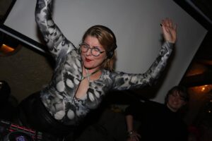 Hrafnhildur Sunna Eyþórsdóttir er Hraðasti Barþjónn Íslands 2025