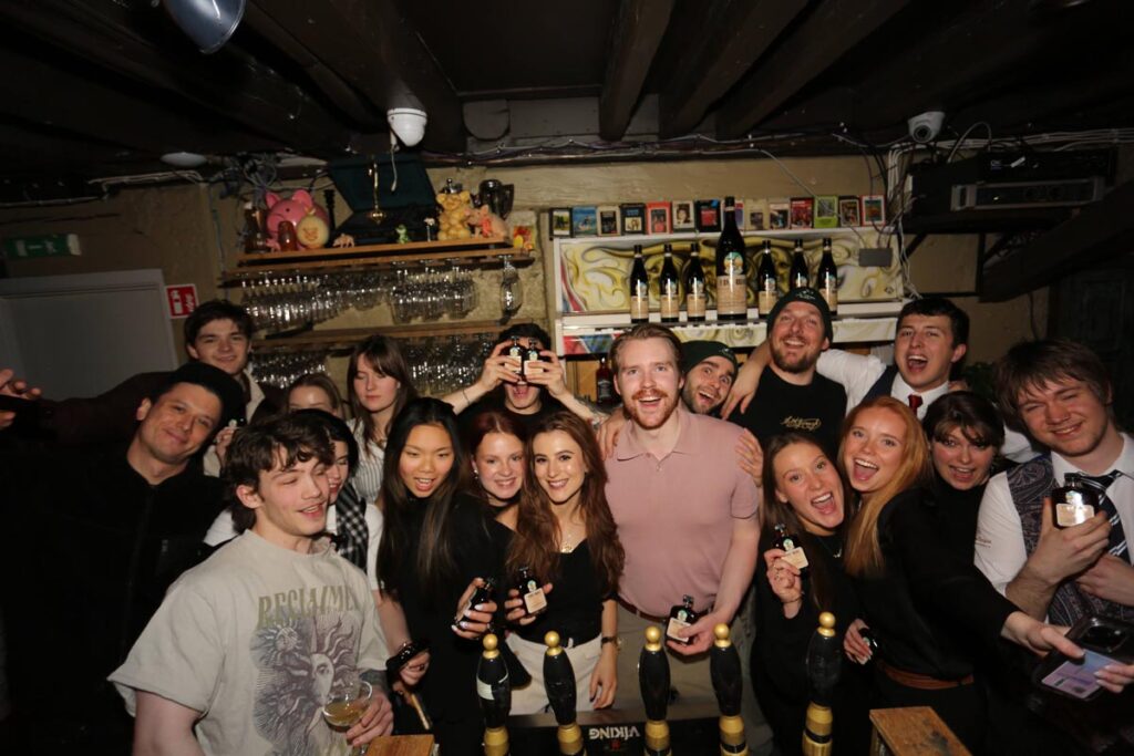 Hrafnhildur Sunna Eyþórsdóttir er Hraðasti Barþjónn Íslands 2025