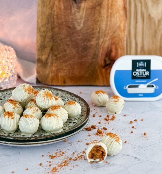 Hættulega góðar ostakökukúlur með Biscoff og hvítu súkkulaði