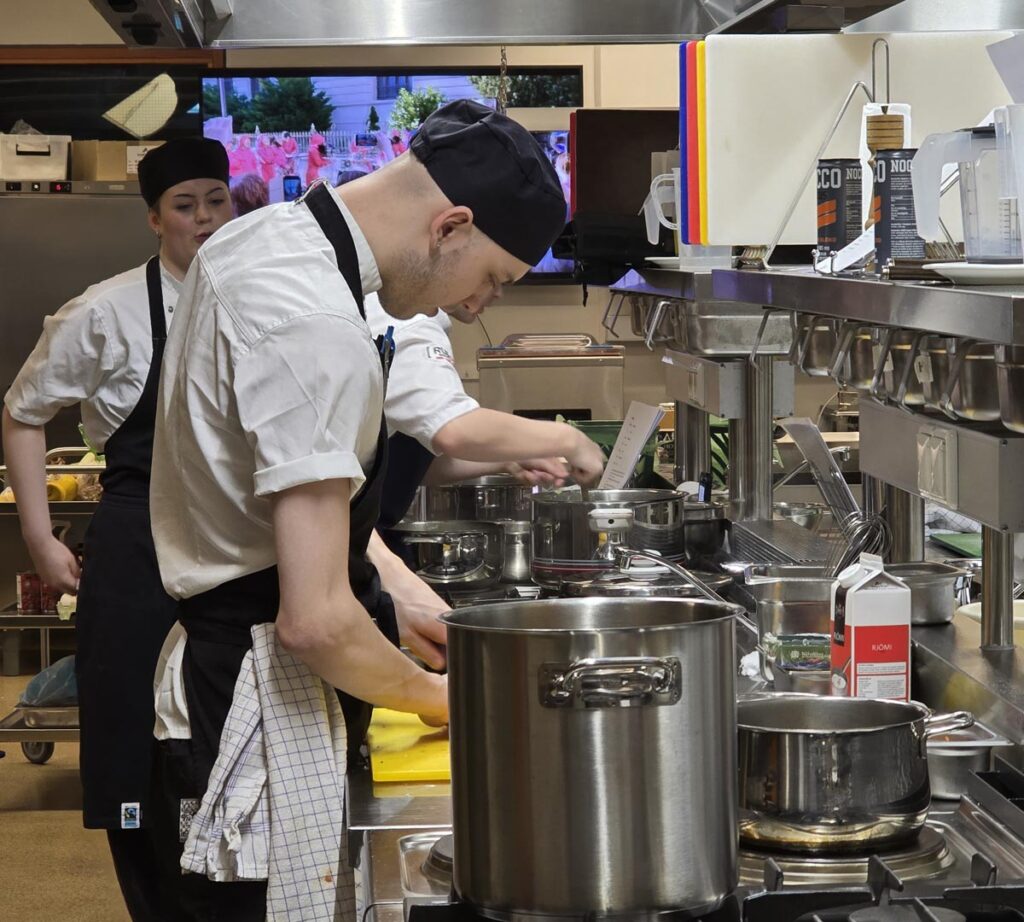 Matreiðslunám í VMA heldur áfram að laða að nemendur - Myndir
