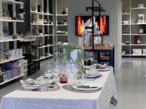 Ásbjörn Ólafs flytur í glæsilegt húsnæði og blæs til umfangsmikillar lagersölu