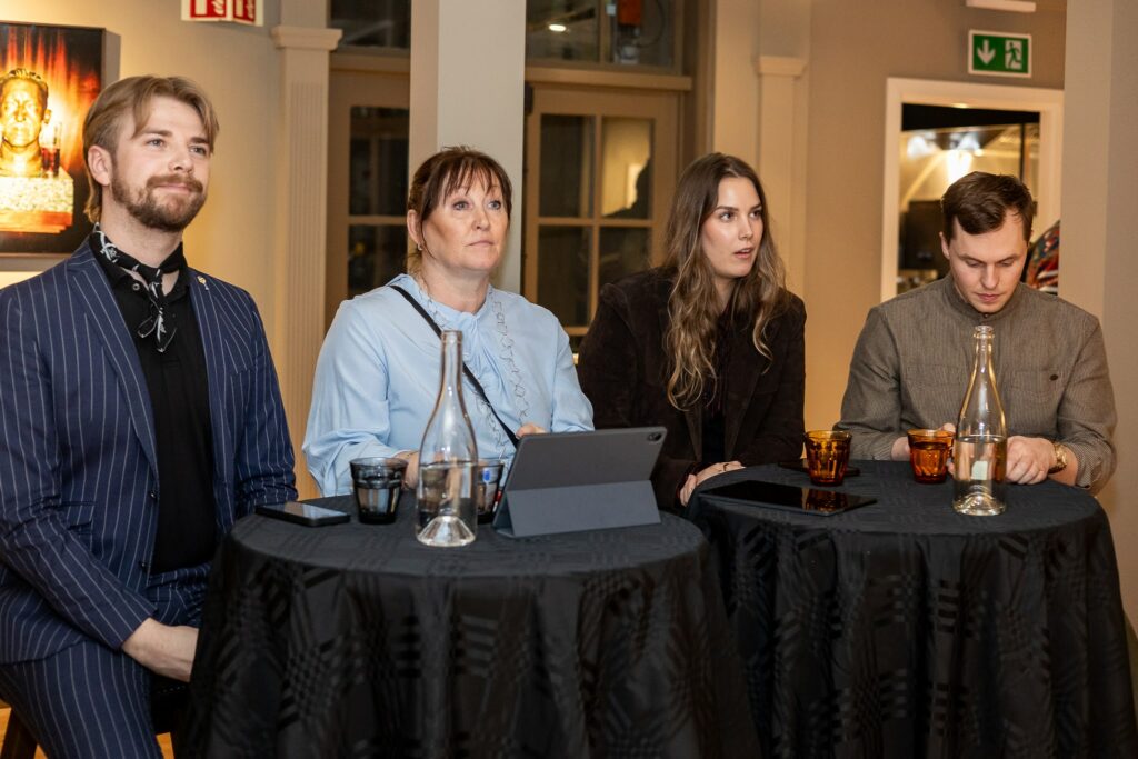 Freyja Þórisdóttir stóð uppi sem sigurvegari í keppninni um Bláa Safírinn