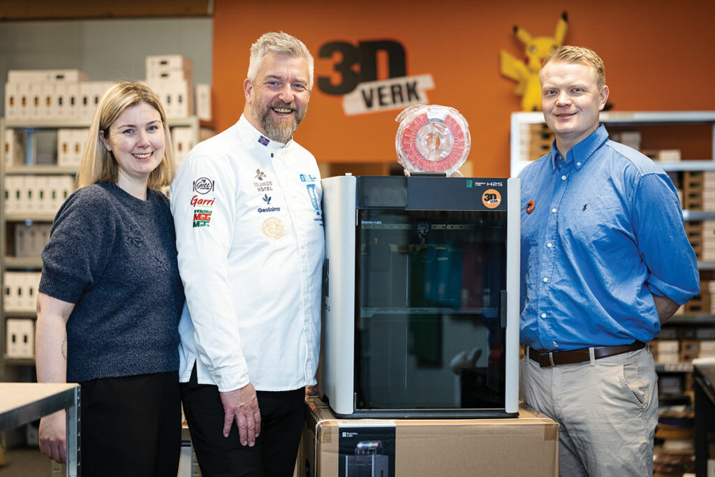 KM, Kokkalandsliðið og 3D Verk skrifa undir nýjan samstarfssamning