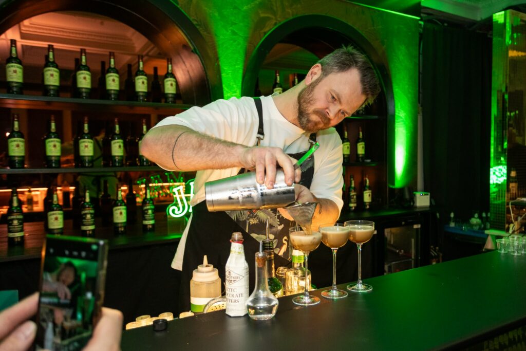 Heimir Morthens bar sigur úr býtum í fyrra með kokteilinn Irishman.