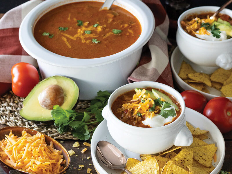 Bragðmikil taco súpa með cheddar og sýrðum rjóma