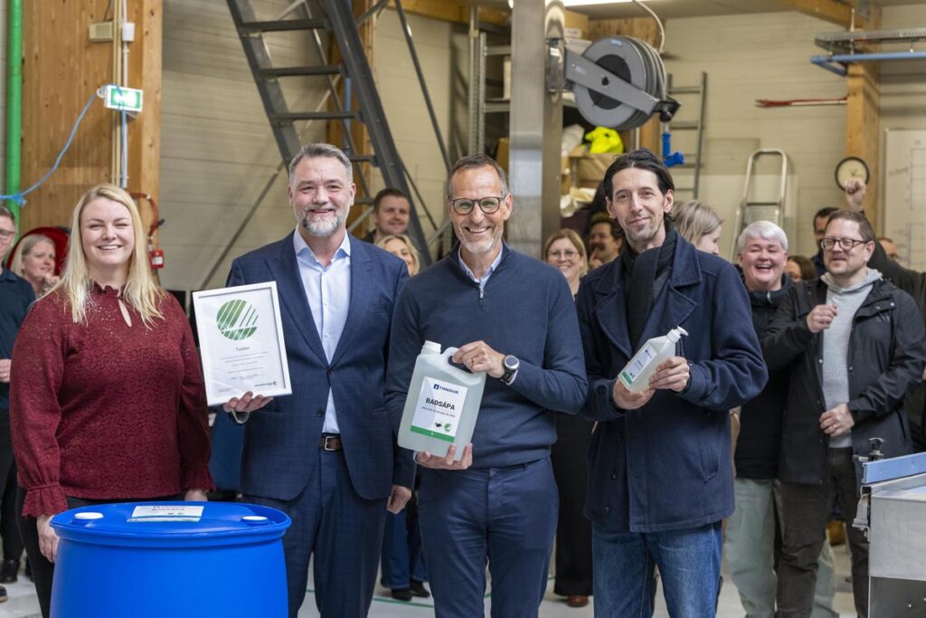 Tandur fyrst á Íslandi til að Svansvotta snyrtivörur