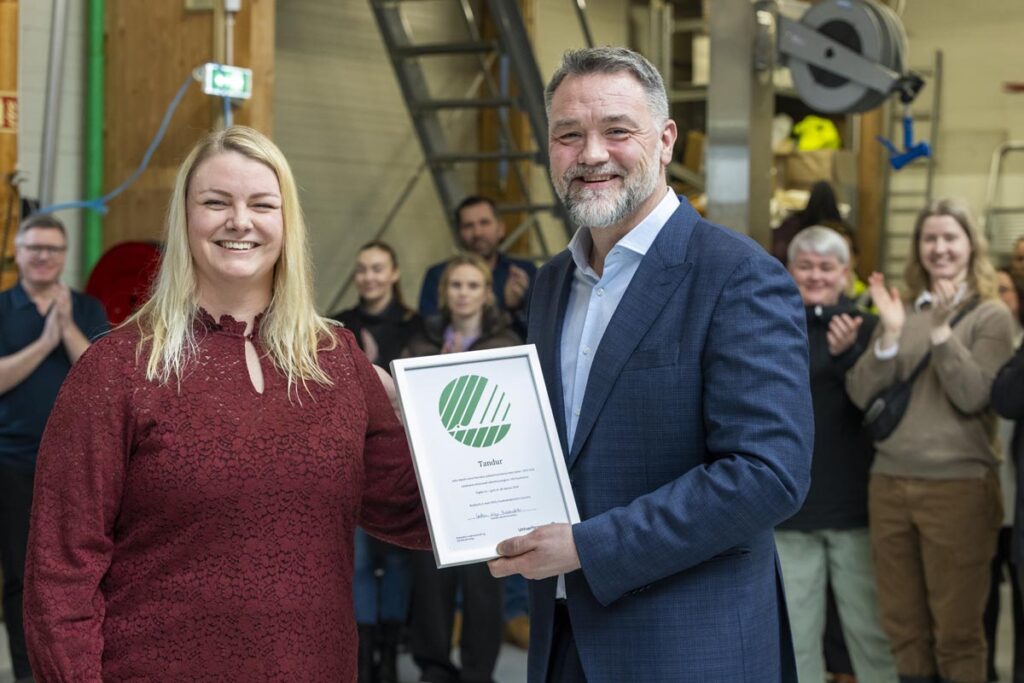 Tandur fyrst á Íslandi til að Svansvotta snyrtivörur