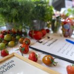 „Ómetanlegt að vita hvaðan maturinn kemur“ sagði Dóra. Um 100 manns á stefnumóti á Flúðum - Myndir