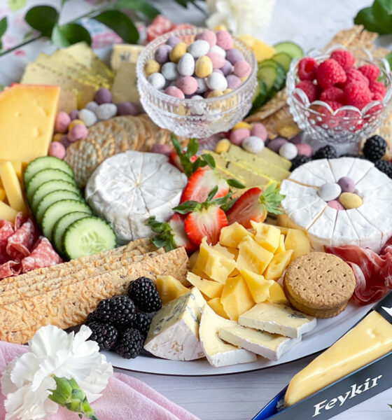 Fallegur ostabakki sem passar fullkomlega á páskum