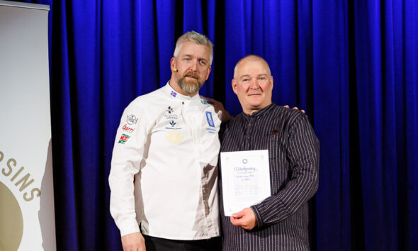 Þrjátíu ár við stjórnvölinn - Bjarki Hilmarsson heiðraður