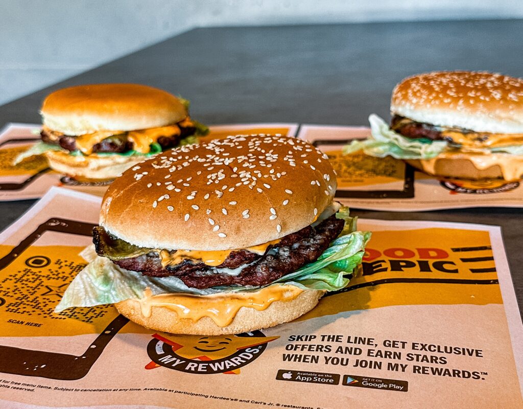 Launakostnaður og samdráttur setja Carl’s Jr. rekstur á hliðina