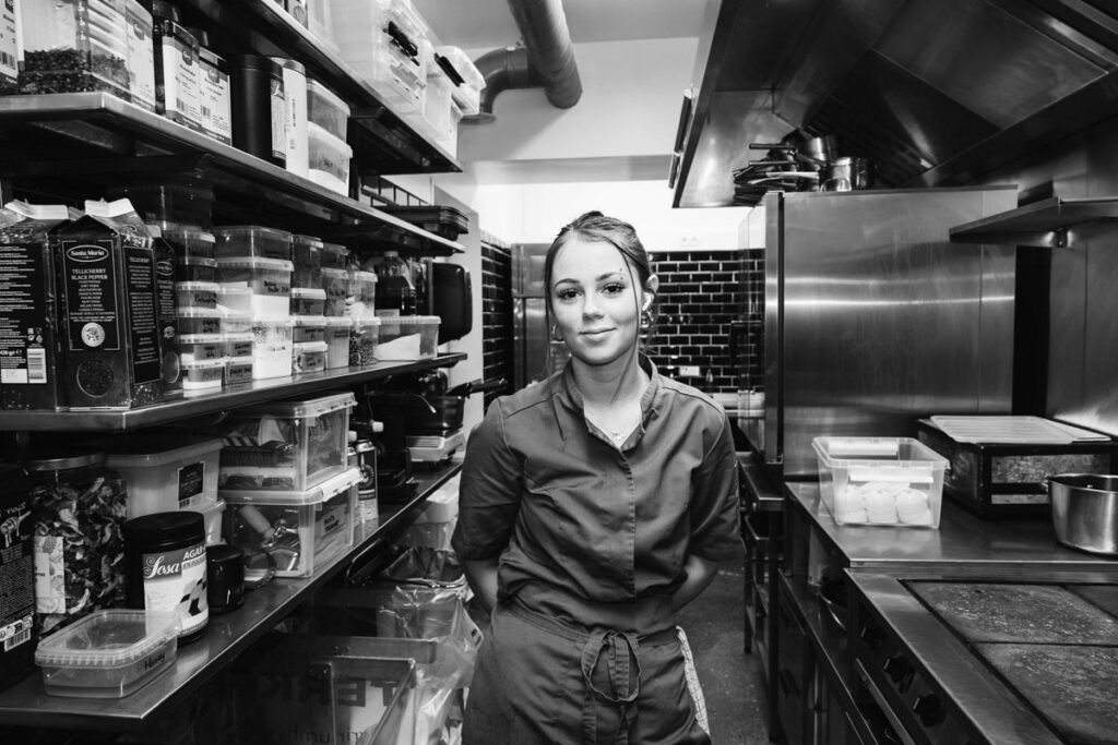 Mat og drykkur opnaði formlega á nýjum stað við Mýrargötu