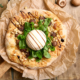 Sveppapizza með burrata sem setur nýjan svip á pizzakvöldið