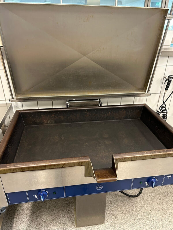Vönduð JÖNI veltipanna til sölu
