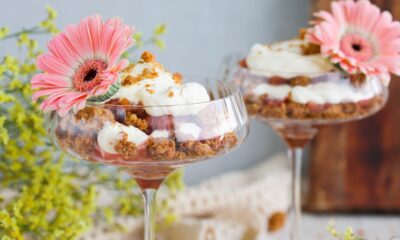 Rabarbara trifle með stökku krönsi