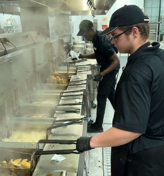Stærsta hlaðborð Bandaríkjanna er í litlum sveitabæ í Pennsylvaníu - Shady Maple Smorgasbord