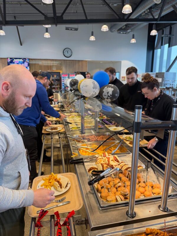 Fimm hundruð gestir fögnuðu 30 ára afmæli Lostætis